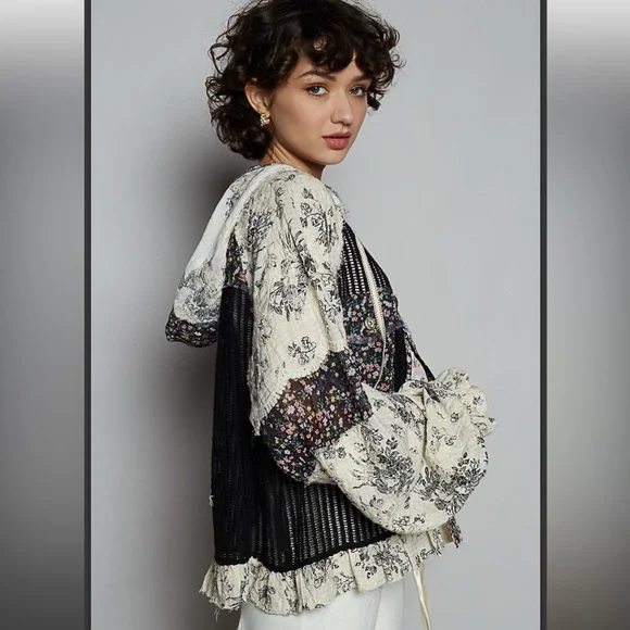 POL Black and Cream Floral Jacket - Picture 2 of 5